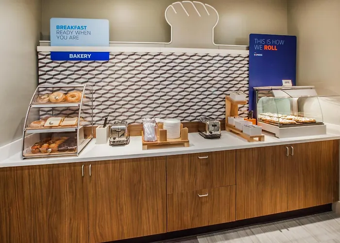 Holiday Inn Express - Newark Airport - Elizabeth By Ihg